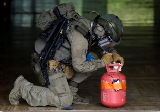 Γαλλία: Έκρηξη σε ξενοδοχείο με έναν τραυματία φανερώνει εργαστήρι εκρηκτικών