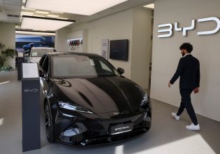 Ηλεκτροκίνηση: Δασμοί-φωτιά στα κινεζικά οχήματα από την Κομισιόν