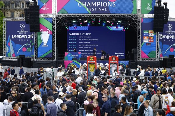 Παίρνουν θέση στο Γουέμπλεϊ οι οπαδοί της Ρεάλ και της Ντόρτμουντ