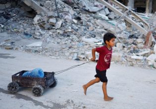 Live: Περίπου 15.000 παιδιά έχουν σκοτωθεί στη Γάζα – Στα λόγια έχει μείνει η συμφωνία για εκεχειρία