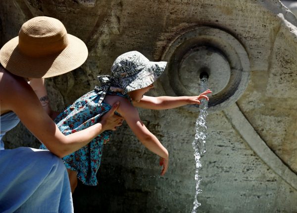 Καιρός: Ανεβαίνει η θερμοκρασία το Σαββατοκύριακο – Έρχονται 40άρια και αφρικανική σκόνη από Δευτέρα