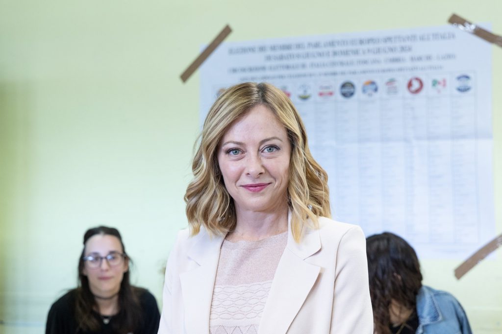 Ιταλία: Πρωτιά για Μελόνι, ανέβηκε η κεντροαριστερά, κίνηση-ματ για αριστερά και οικολόγους