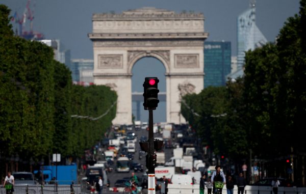 Θα γίνει η Γαλλία μια ακυβέρνητη χώρα;