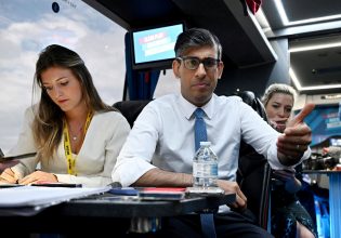 Σούνακ: Ολοκληρωτικό πλήγμα τα παράνομα στοιχήματα;