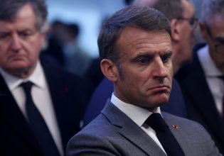 Πώς ο Εμανουέλ Μακρόν έστρωσε το χαλί στην Άκρα Δεξιά