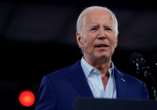 Πανικός στους Δημοκρατικούς μετά την πανωλεθρία του Τζο Μπάιντεν στο ντιμπέιτ με τον Τραμπ