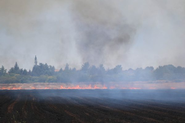 Φωτιά στον Άγιο Θωμά Λάρισας – Ήχησε το 112