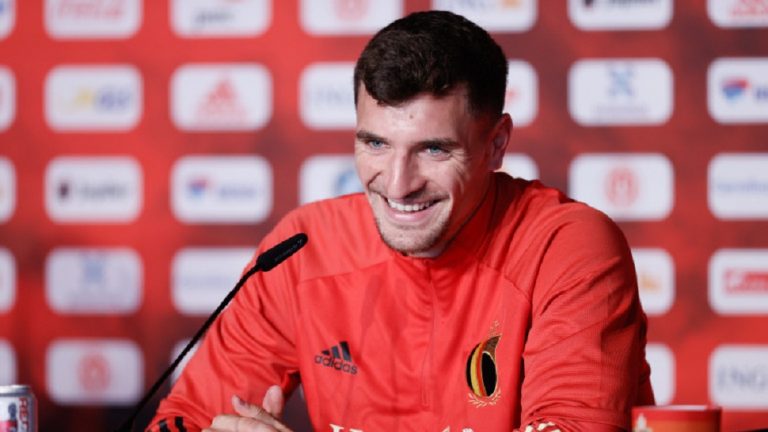 Τραυματίστηκε ο Μενιέ – Αμφίβολος για το Euro ο αμυντικός του Βελγίου