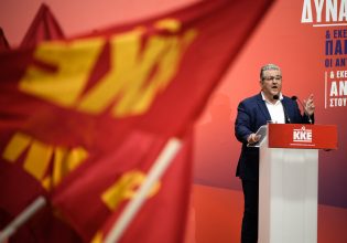 Κουτσούμπας στο Σύνταγμα: Την Κυριακή το βράδυ όλοι οι εκβιασμοί επιστρέφονται