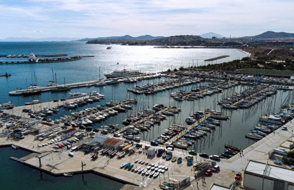 Πυρκαγιά σε ιστιοπλοϊκό σκάφος στη Μαρίνα Καλλιθέας