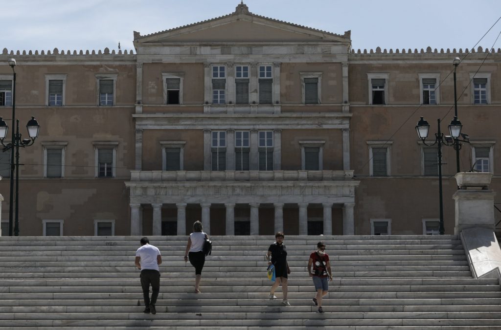 Κυβέρνηση και αντιπολίτευση ψάχνουν βηματισμό – Αναταράξεις μετά τις ευρωεκλογές