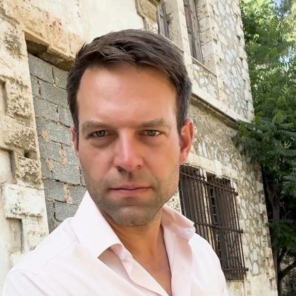 Κασσελάκης για τις τιμές σε ακτοπλοϊκά και ρεύμα – «Αν δεν σας κάνει υπάρχει η πρόταση του ΣΥΡΙΖΑ»