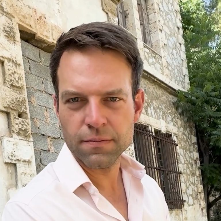 Κασσελάκης για τις τιμές σε ακτοπλοϊκά και ρεύμα – «Αν δεν σας κάνει υπάρχει η πρόταση του ΣΥΡΙΖΑ»