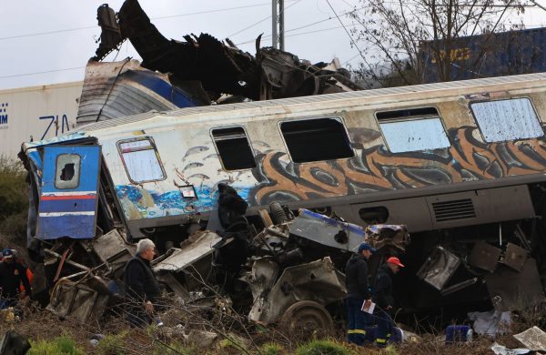 ΣΥΡΙΖΑ: Τεκμηριωμένα ερωτήματα για το έγκλημα των Τεμπών – Μητσοτάκης και υπουργοί πρέπει να λογοδοτήσουν