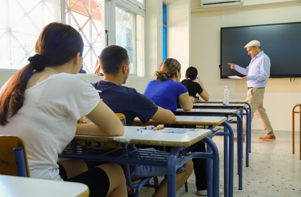Λύκεια: Ξεκινούν οι ηλεκτρονικές αιτήσεις για εγγραφές και μετεγγραφές μαθητών