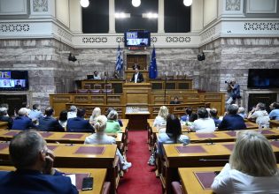 Πώς διαβάζει τον ανασχηματισμό η Κουμουνδούρου – Ετοιμάζει «σκιώδη κυβέρνηση» ο Κασσελάκης