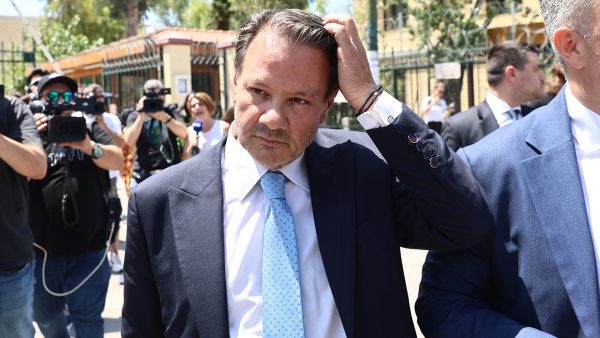 Απόστολος Λύτρας: «Καίει» τον ποινικολόγο το υπόμνημα της συζύγου του – Οι πιέσεις που δέχτηκε για να μην αποκαλύψει τον ξυλοδαρμό της