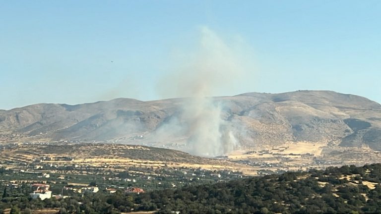 Οριοθετήθηκε η φωτιά σε Φέριζα και Όλυμπο Κερατέας – Ήχησε το 112, κλειστή η Αιγιαλείας