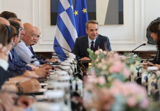 Οι 5 μάχες του Μαξίμου για την καθημερινότητα