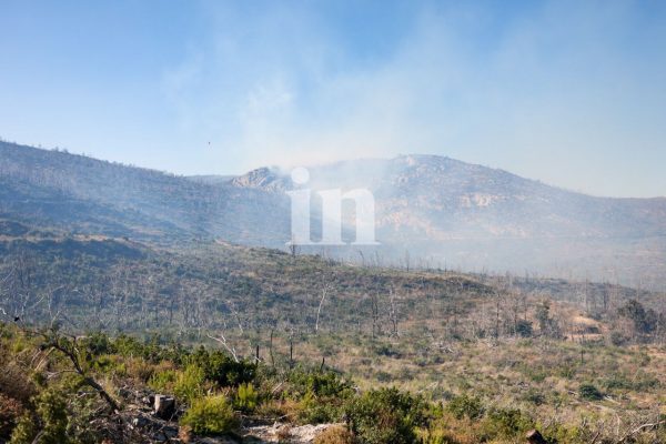 Φωτιά στην Πάρνηθα: Δεν υπάρχει ενεργό μέτωπο, μόνο διάσπαρτες εστίες