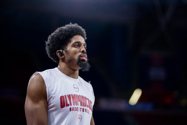 Έπος: Ο ΜακΚίσικ πήγε διακοπές με μπλούζα… Μπαρτζώκα (pic)