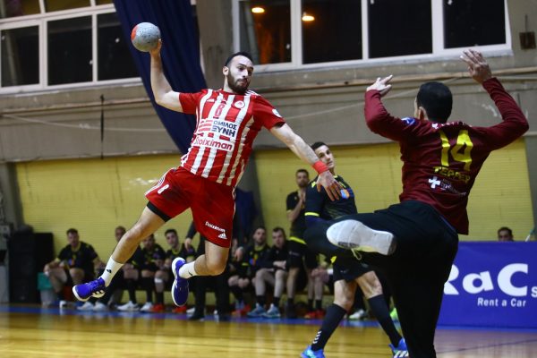 Live streaming: Ολυμπιακός – ΑΕΚ