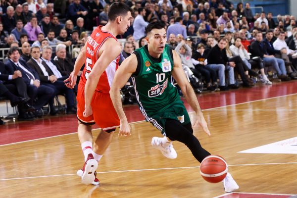 Οι 12άδες για τον πρώτο τελικό της Βasket League