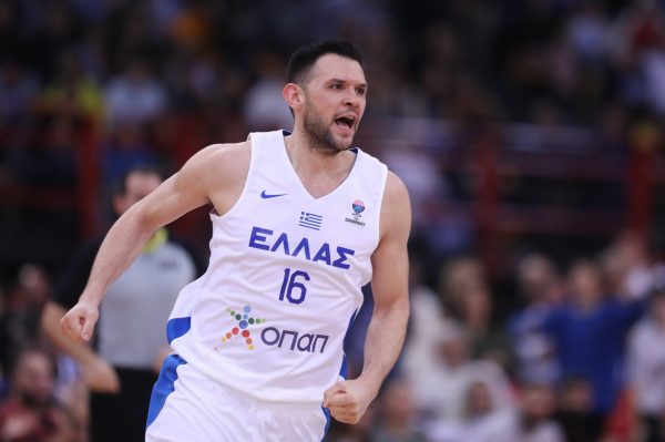 LIVE: Ελλάδα – Μαυροβούνιο