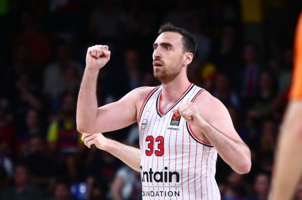 Μιλουτίνοφ: Ο Σέρβος κάνει την διαφορά και ηγείται του Ολυμπιακού στους τελικούς (vids)