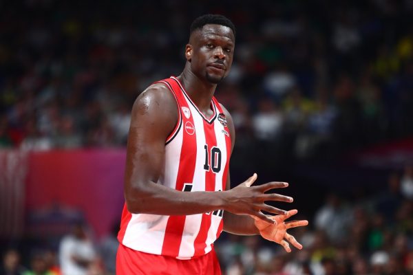 Γιατί ο Φαλ μπορεί να αποκτήσει ελληνική ιθαγένεια…