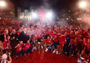 Ολυμπιακός: Η φοβερή διαδρομή του ανοιχτού πούλμαν και η παράνοια του κόσμου! (vids)