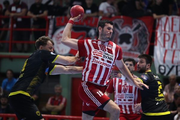 Live streaming: Ολυμπιακός – ΑΕΚ