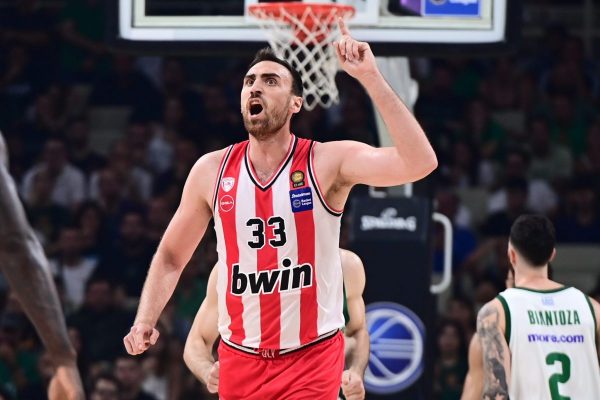 Ολυμπιακός: Οι «απαντήσεις» και ένα ερώτημα για τον Μιλουτίνοφ