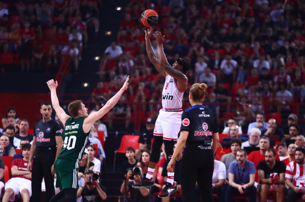 Ολυμπιακός – Παναθηναϊκός 92-86: Θρυλικό 2-0 και μια νίκη μακριά από τον τίτλο!