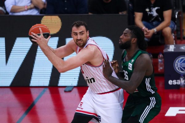 Ολυμπιακός – Παναθηναϊκός: Αυτοί είναι οι διαιτητές του Game 4 στο ΣΕΦ