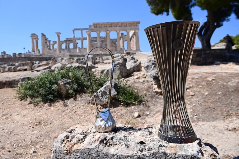 Οι δύο ευρωπαϊκές κούπες του Ολυμπιακού στην Αίγινα (vid)