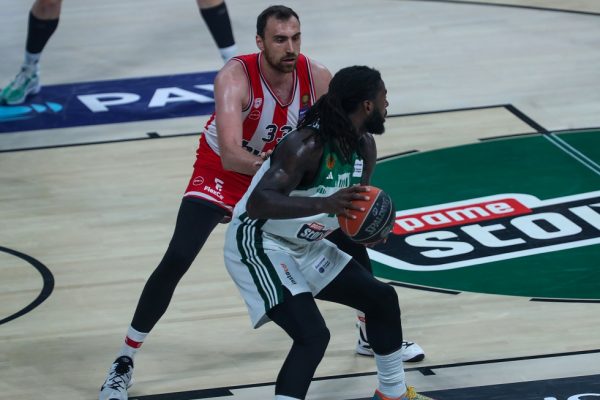 Αυτοί είναι οι διαιτητές που ορίστηκαν στο Game 5 – Γιατί διαφώνησε ο Ολυμπιακός…