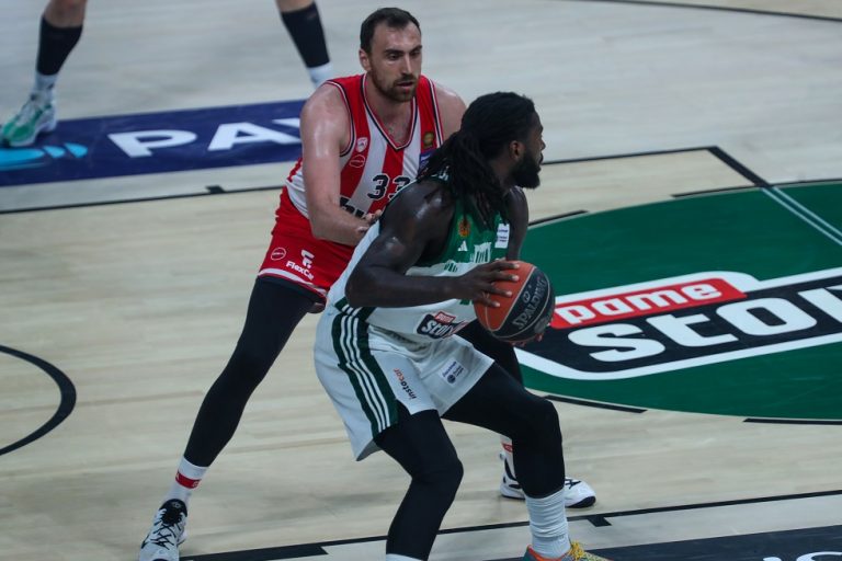 Αυτοί είναι οι διαιτητές που ορίστηκαν στο Game 5 – Γιατί διαφώνησε ο Ολυμπιακός…