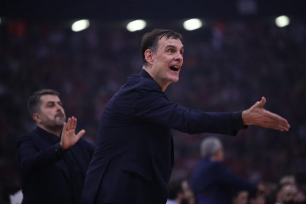 Μπαρτζώκας: «Η πίεση έφερε πολλά χαμένα σουτ»