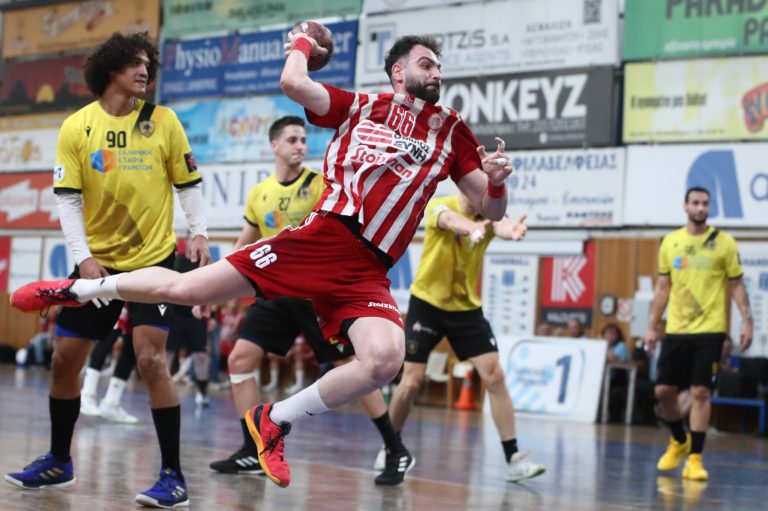 Ώρα τίτλου: Ολυμπιακός και ΑΕΚ μάχονται για το πρωτάθλημα