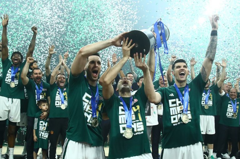 H απονομή του πρωταθλήματος στον Παναθηναϊκό (vid)