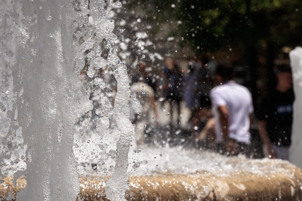 Καιρός: Τους 39 βαθμούς θα αγγίξει ο υδράργυρος τη Δευτέρα