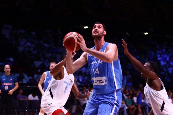 Παπαγιάννης: «Να πανηγυρίσουμε όλοι μαζί στο ΣΕΦ την πρόκριση στους Ολυμπιακούς»