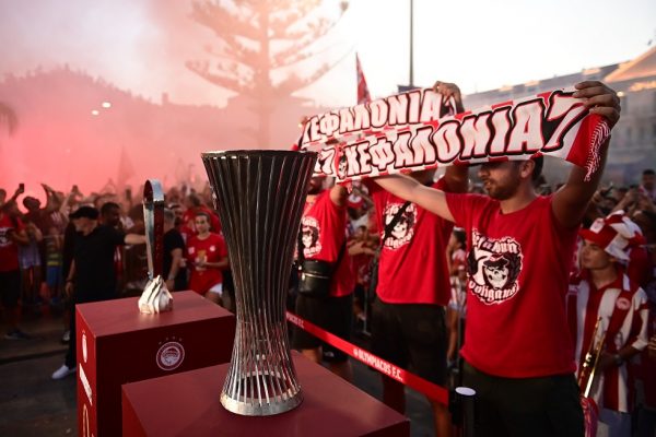 Ολυμπιακός: Χιλιάδες κόσμου και στην Κεφαλονιά για τις ευρωκούπες (pics)