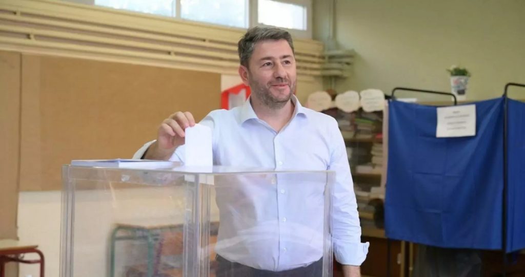 Στο «μάτι του κυκλώνα» ο Ανδρουλάκης – Συντηρούν το κλίμα αμφισβήτησης στελέχη του ΠΑΣΟΚ