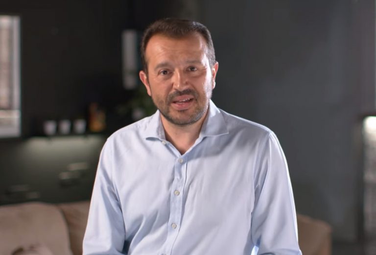 Παππάς: Ο Μητσοτάκης «κόβει» τη φέτα στη μέση – Εμείς ας του κόψουμε τον βήχα μια και καλή