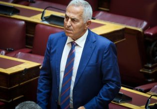 ΣΥΡΙΖΑ: Επιμένει στο «μαύρο χρήμα» ο Αποστολάκης, αλλά «για τους άλλους»