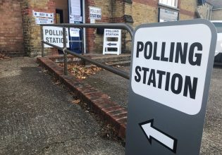 «Καμπανάκι» για το βρετανικό χρέος – Στενεύει ο κλοιός για την επόμενη κυβέρνηση