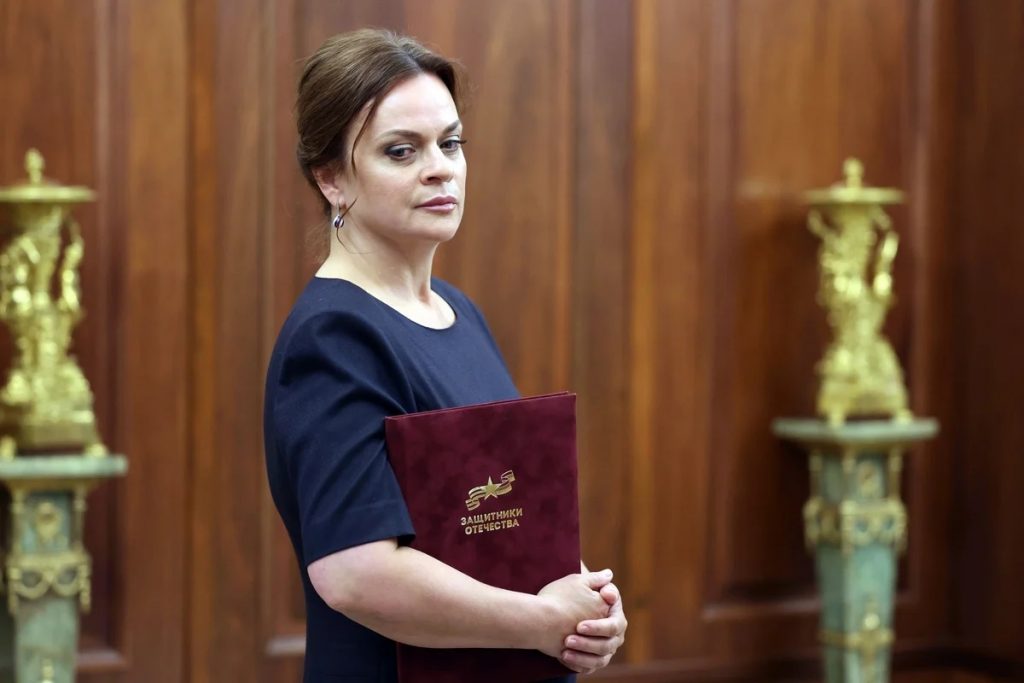 Ρωσία: Η ξαδέλφη του Πούτιν ανέλαβε υφυπουργός Άμυνας