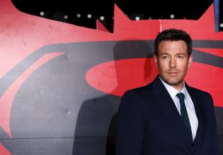 Φόβοι ότι ο Μπεν Άφλεκ ξανακύλησε στο ποτό – Στρέφονται εναντίον του οι άνθρωποι της Τζένιφερ Λόπεζ